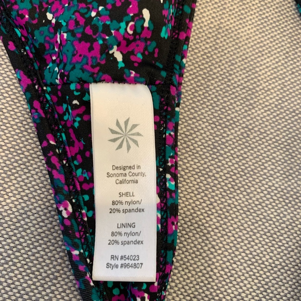 Athleta Black floral bikini Top size medium - Picture 9 of 9